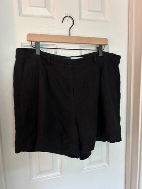 Old Navy Taylor Extra High Rise Adjustable Waist Shorts Black L